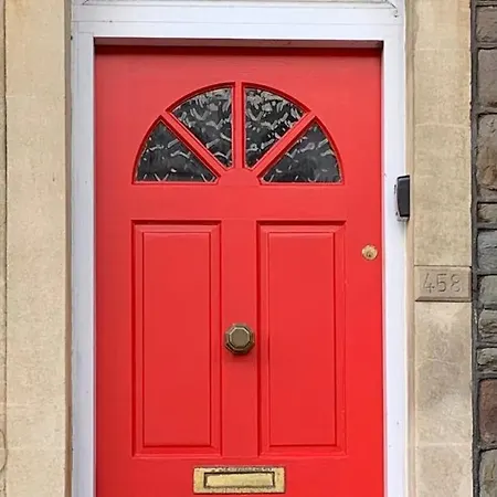 Apartmán 2 Bed Flat With Off Street-parking *